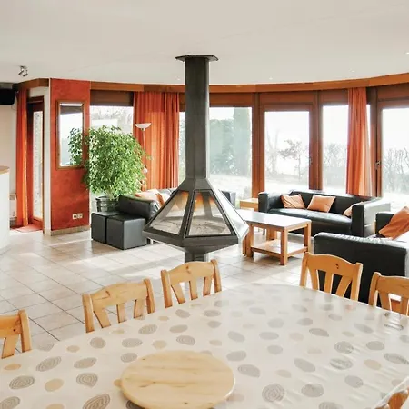 Amazing In Leuze With 4 Bedrooms, Private Swimming Pool And Outdoor Swimming Pool Somme-Leuze
