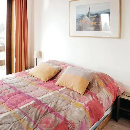 Amazing In Leuze With 4 Bedrooms, Private Swimming Pool And Outdoor Swimming Pool Ferienhaus *